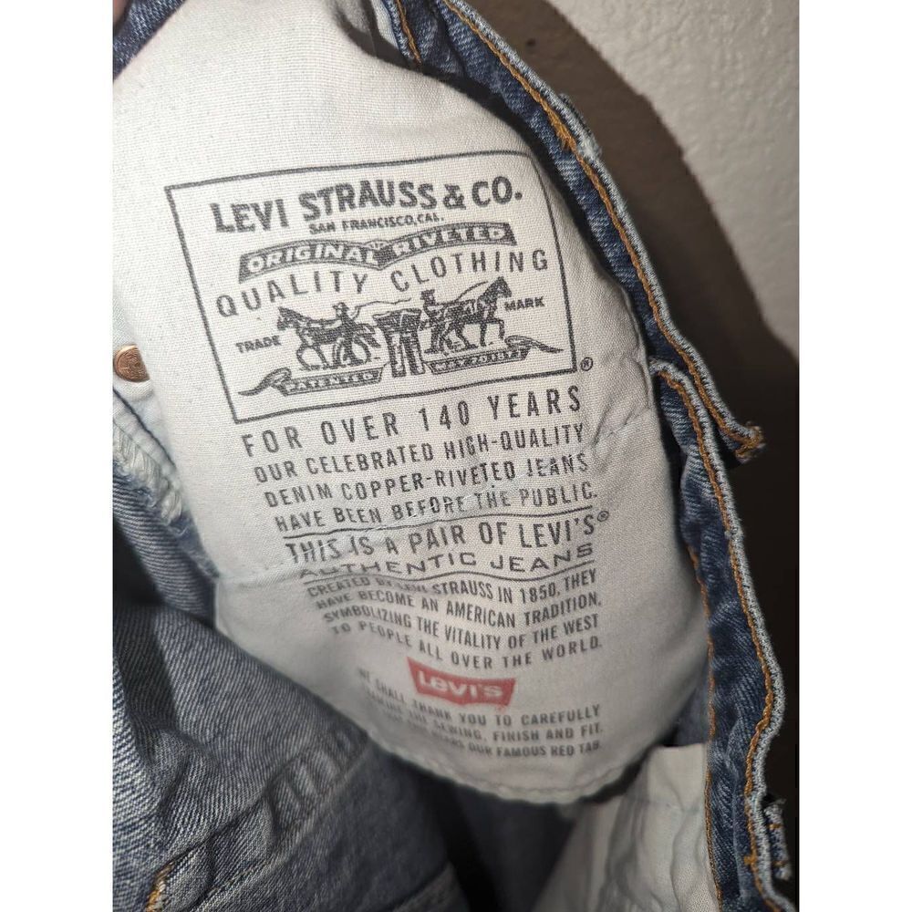 Women's Vintage Levi's 550 Made in the USA Relaxed Fit, Tapered Leg Size 12 - Picture 5 of 16
